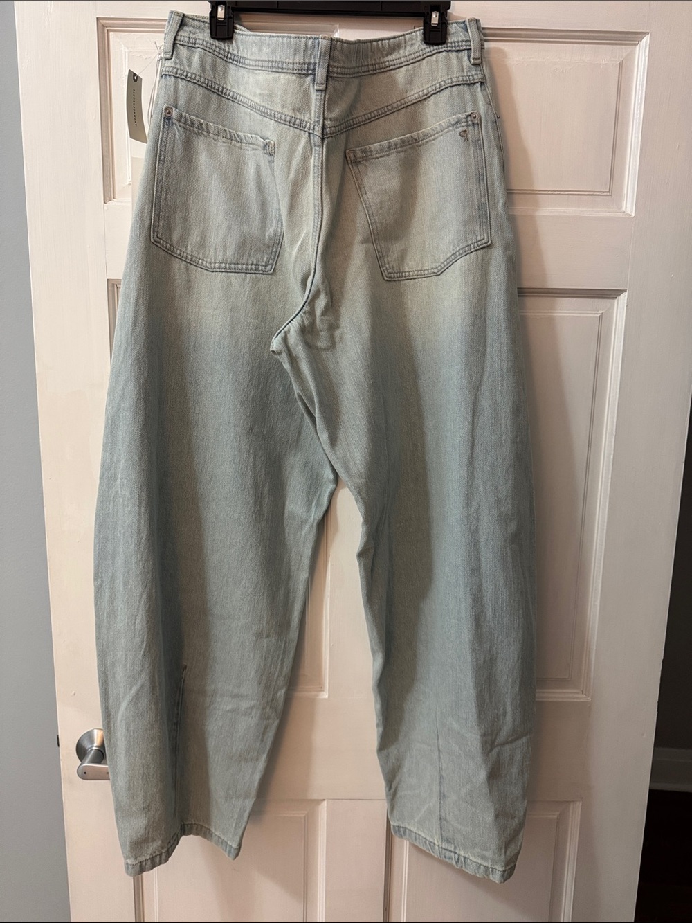 Pilcro High-rise Balloon Jeans - Picture 4 of 7